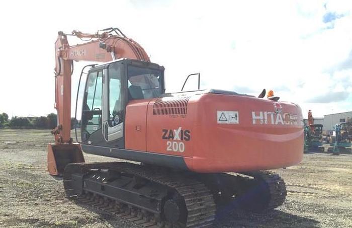 Used 2010 HITACHI ZX200-3