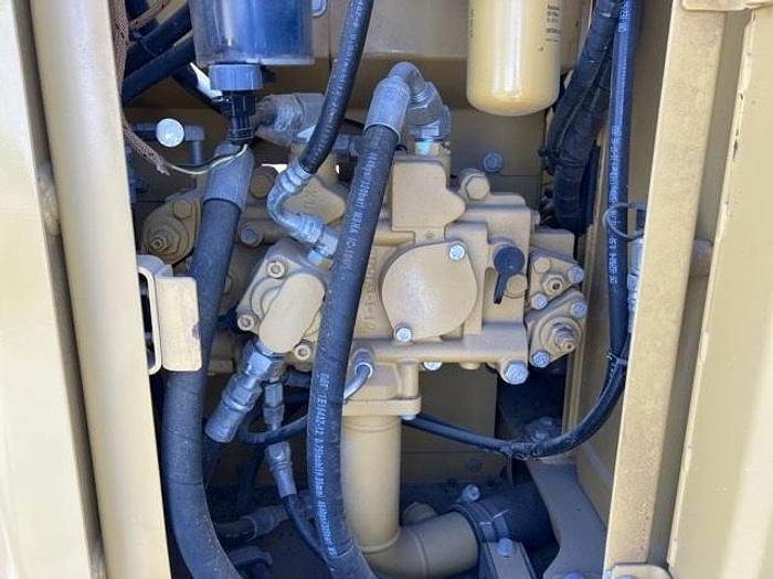 Used 2016 CAT 311FLRR