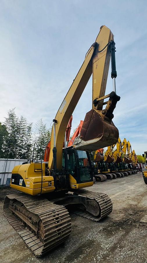 Used 2012 Cat 320D