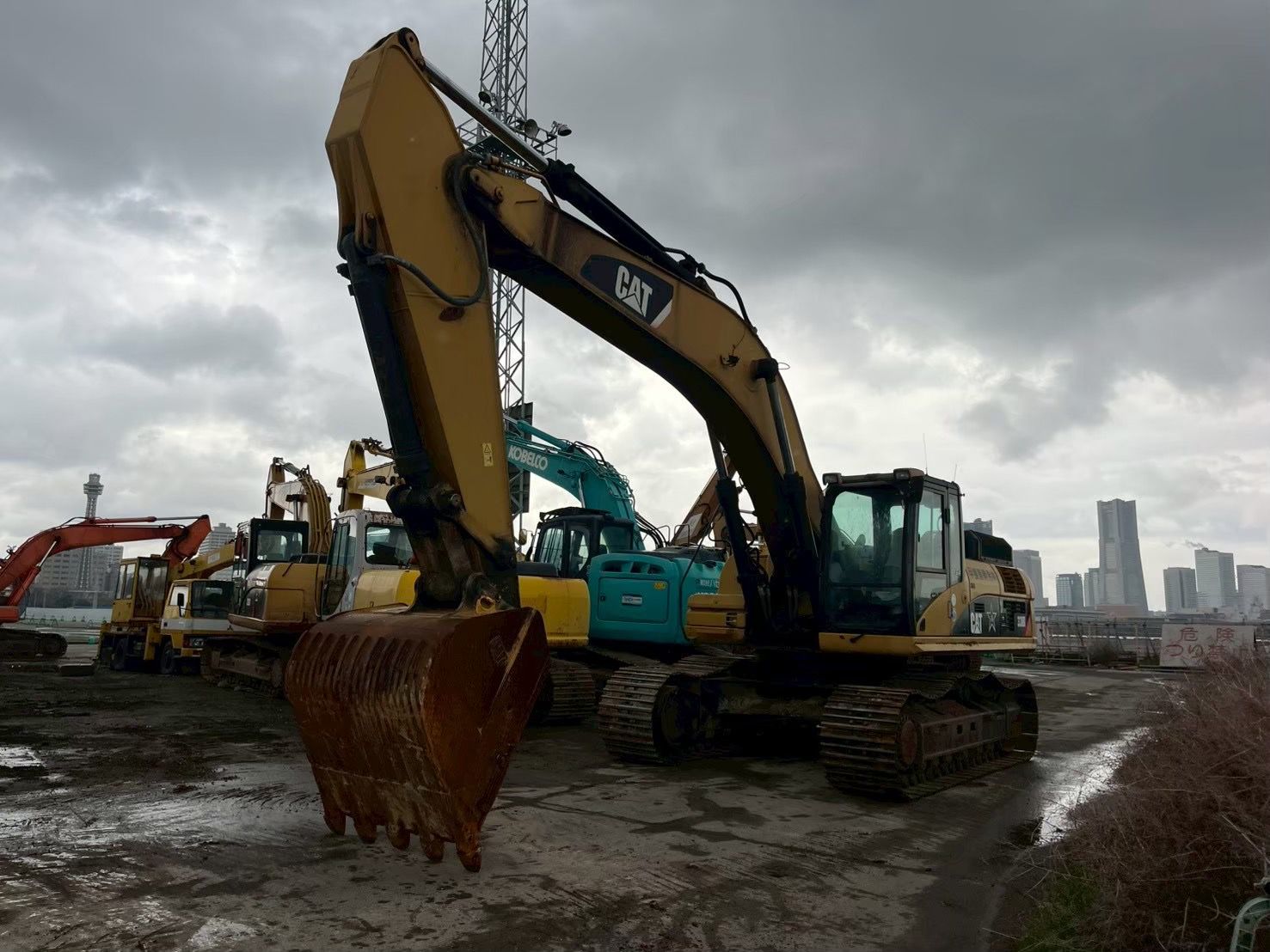 Used 2008 CAT 330D