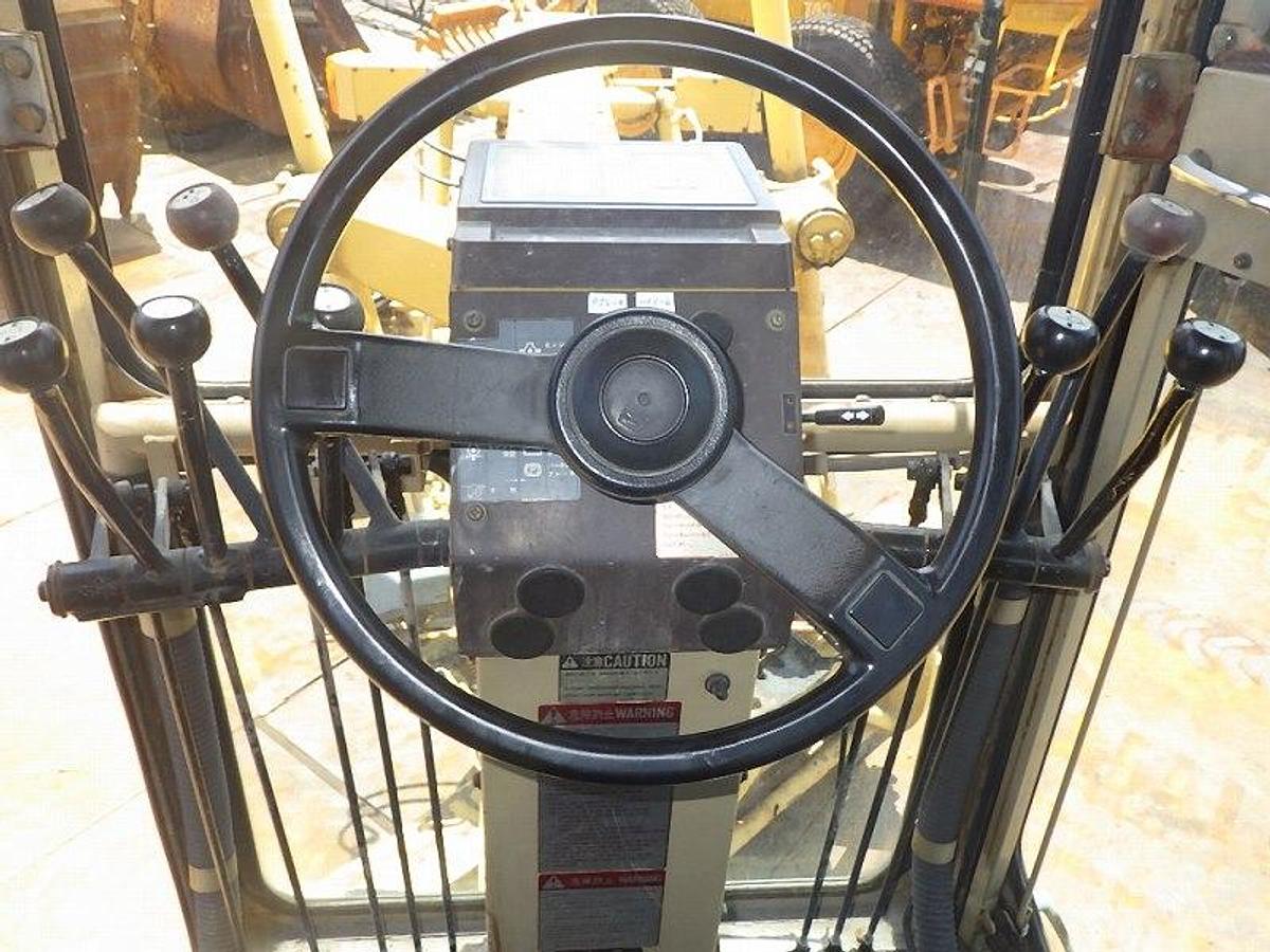 Used 1993 KOMATSU GD405A-2