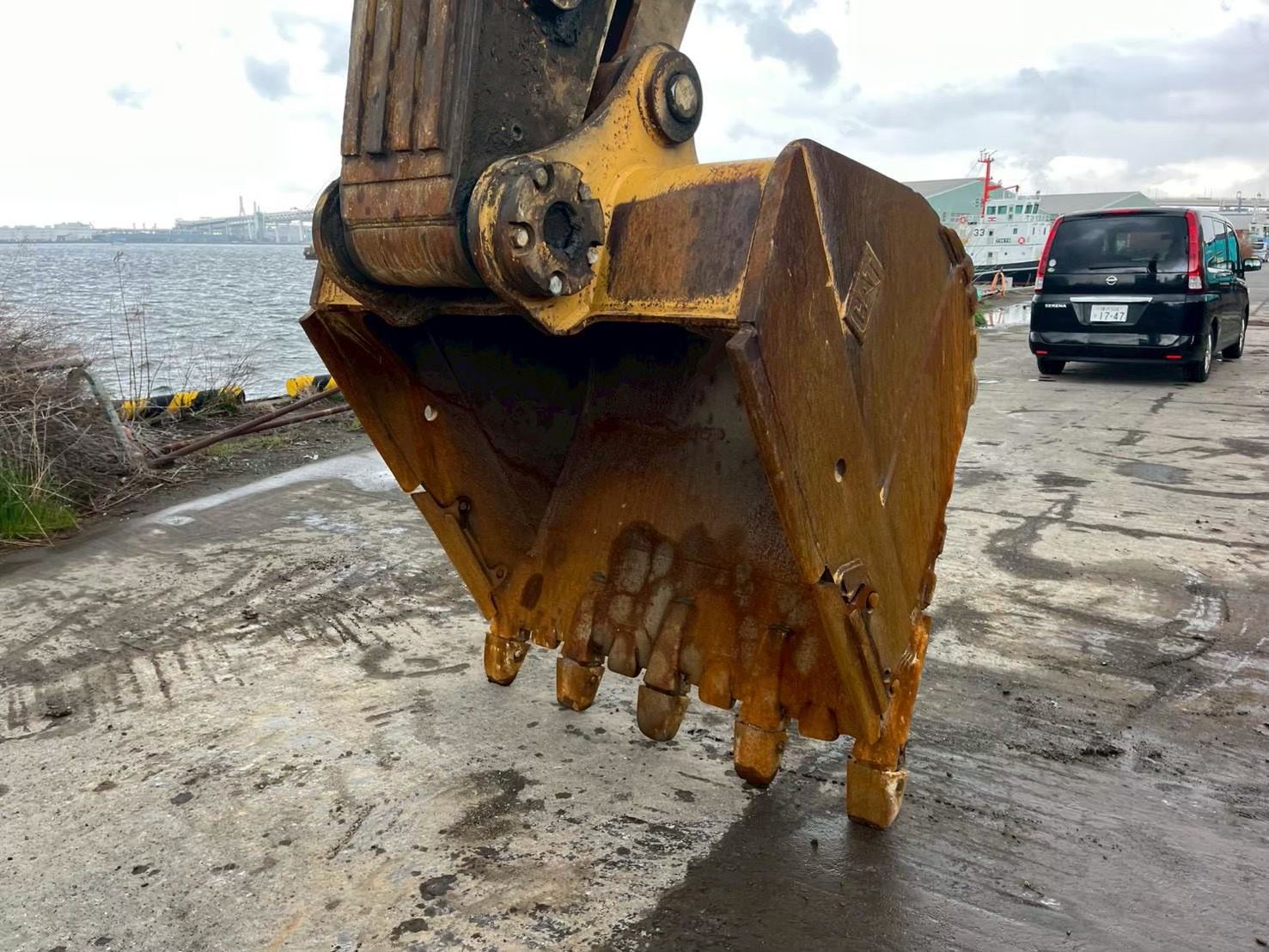 Used 2008 CAT 330D