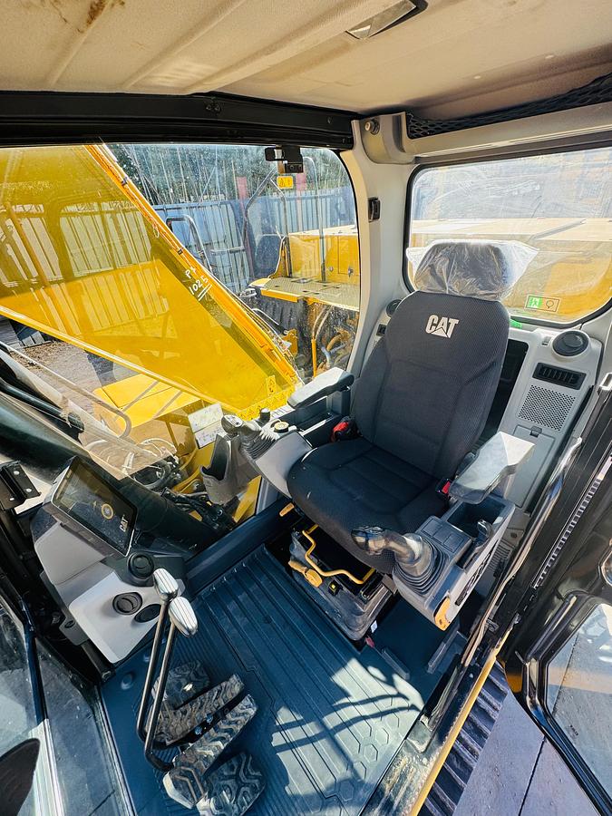 Used 2019 CAT 320-07B
