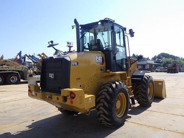 Used 2020 CAT 910-14A