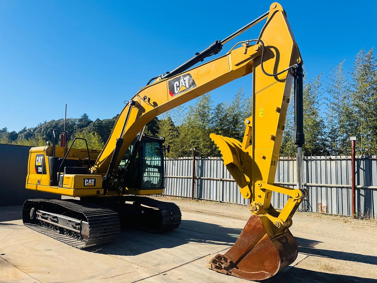 Used 2019 CAT 320-07B