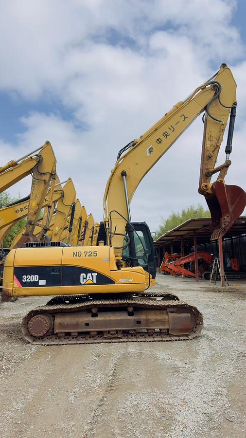 Used 2010 Cat 320D