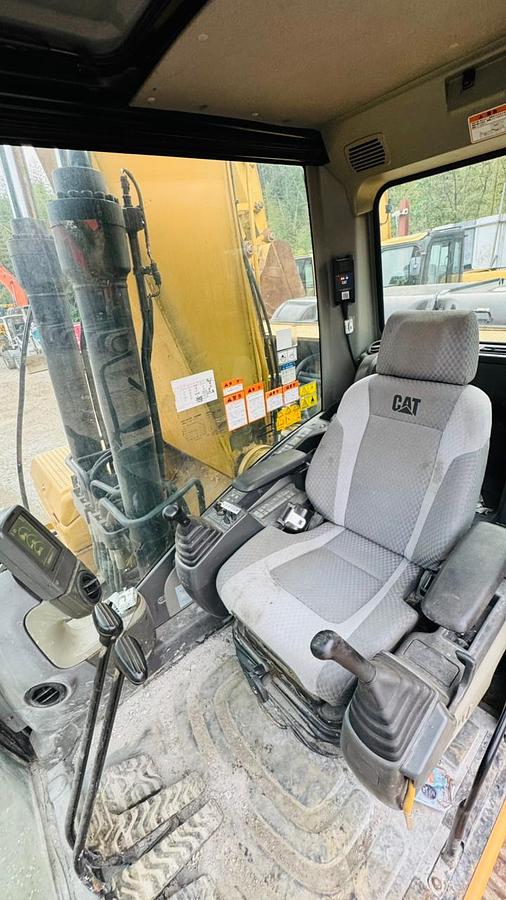 Used 2012 Cat 320D