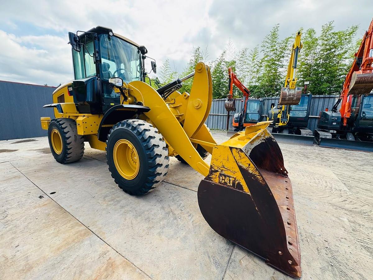 Used 2016 Cat 926M