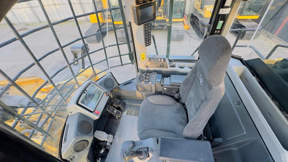 Used 2016 Cat 966M