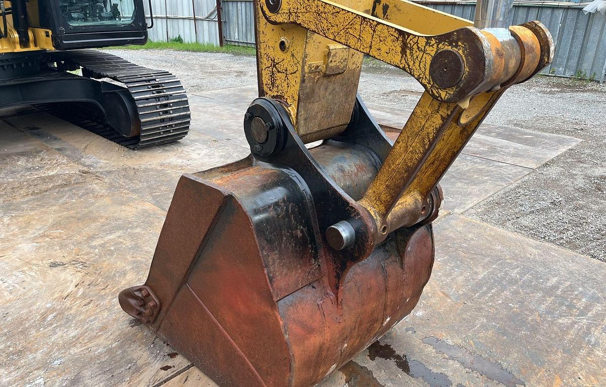 Used 2016 Cat 320E-2