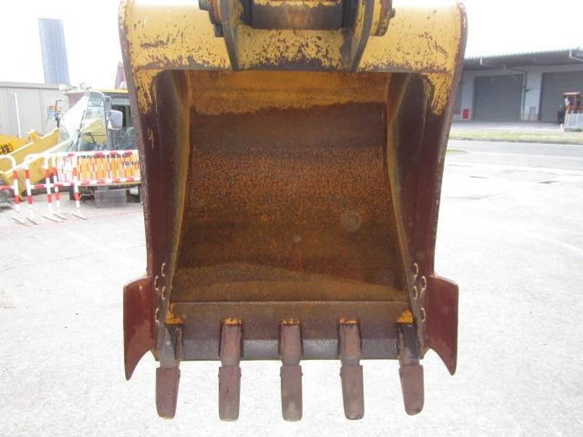 Used 2015 Cat 312FGC