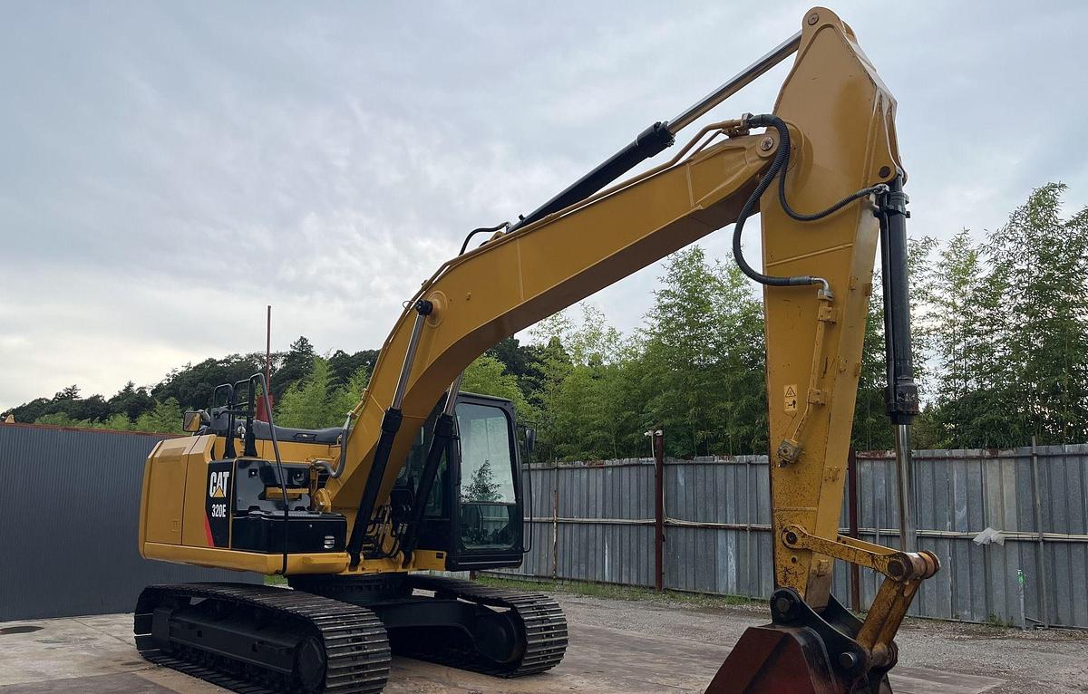 Used 2016 Cat 320E-2