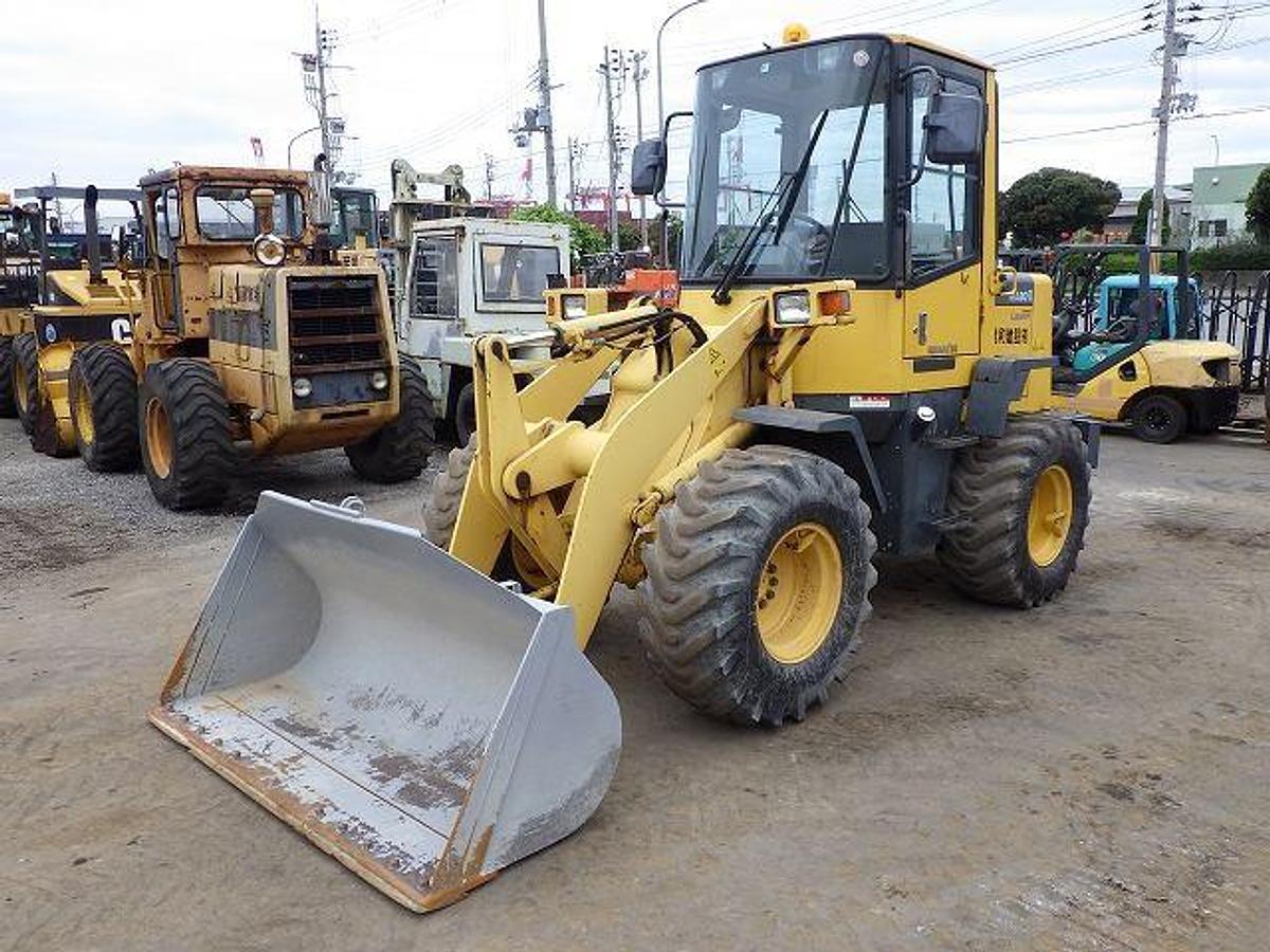 Used 1996 KOMATSU WA80-3