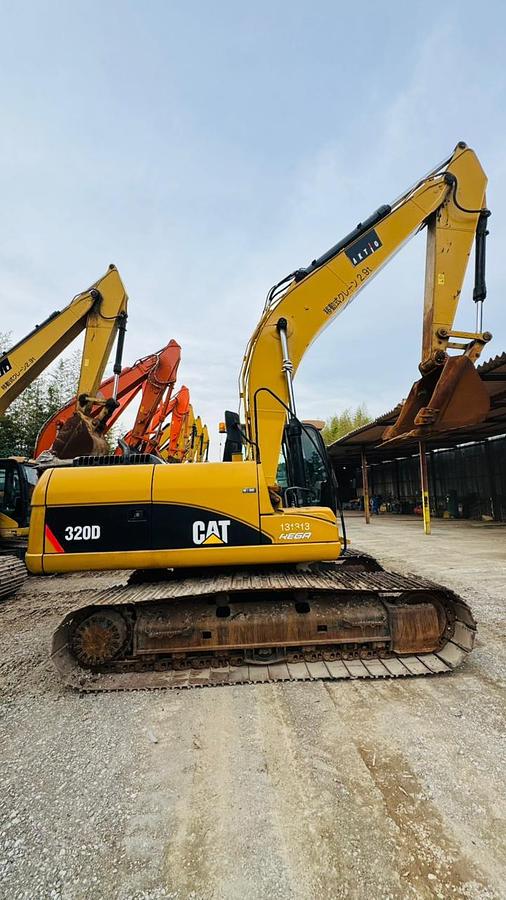Used 2012 Cat 320D