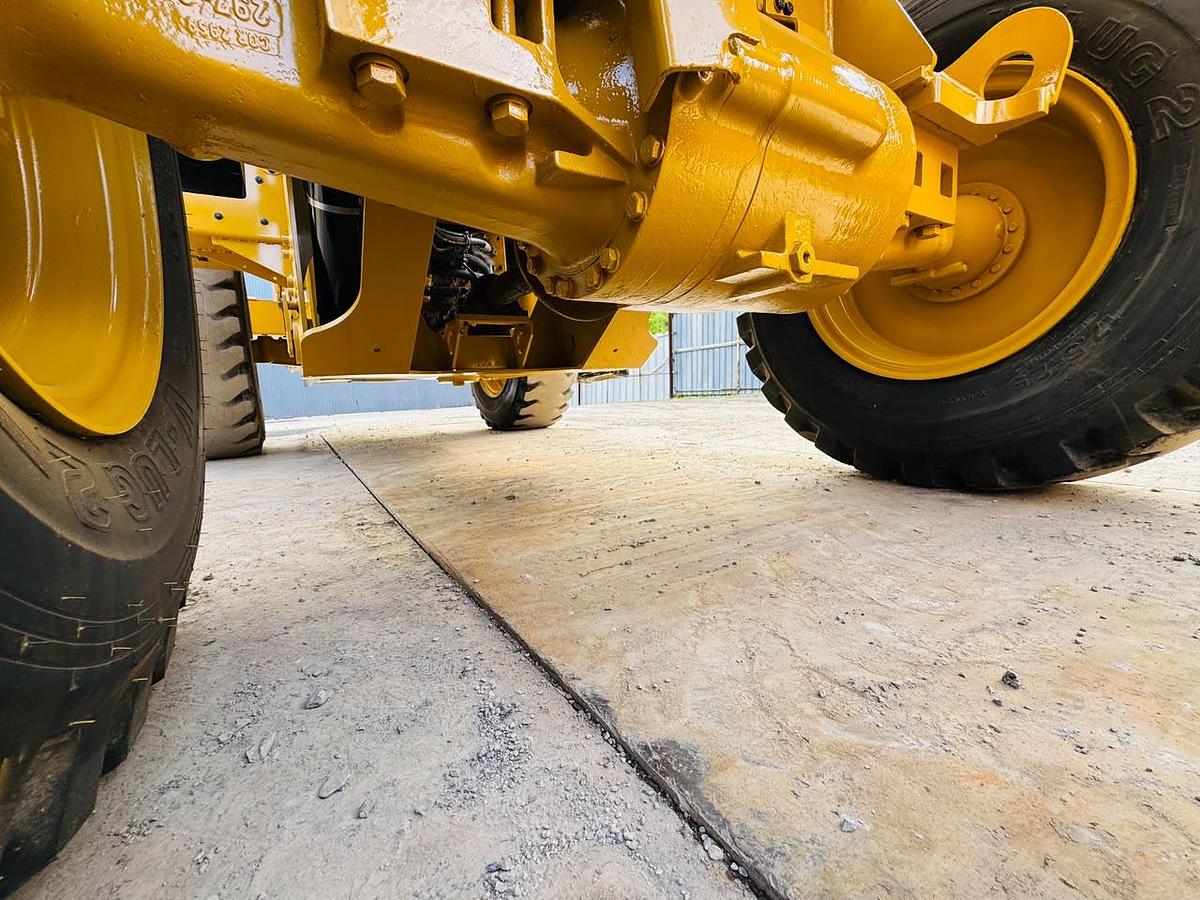 Used 2016 Cat 926M