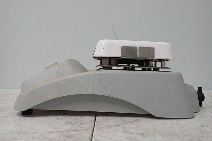 Used VWR 97042-586 Analog Stirrer