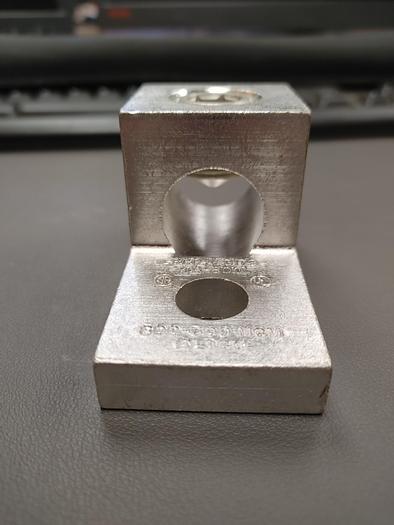Used ILSCO D1794 TA-800 800-300 MCM wire lug(lot of 3)(110)