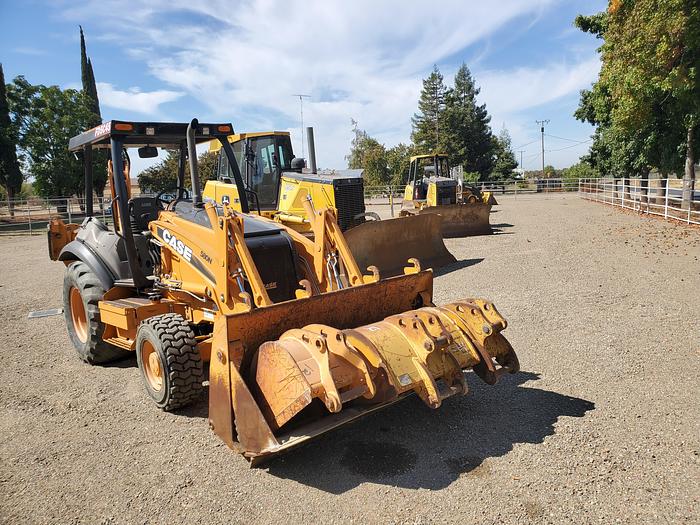 Used 2011 CASE 580N