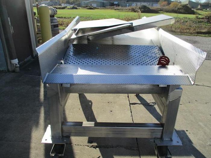 Used Key Technologies Vibratory Conveyor; Md#437278-1
