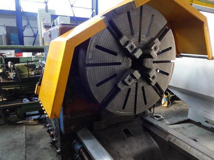 D'occasion TOUR TOS SU 125 x 3000 / Lathe TOS SU 125 x 3000