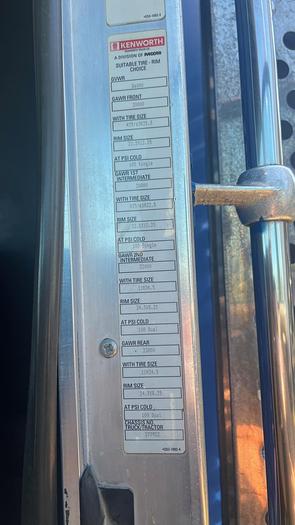 Used 2011 Kenworth T800 Tri-Axle Dump Truck