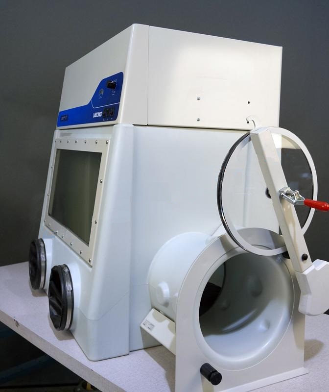 Used Labconco  glove box with HEPA filter cat.no. 5220200