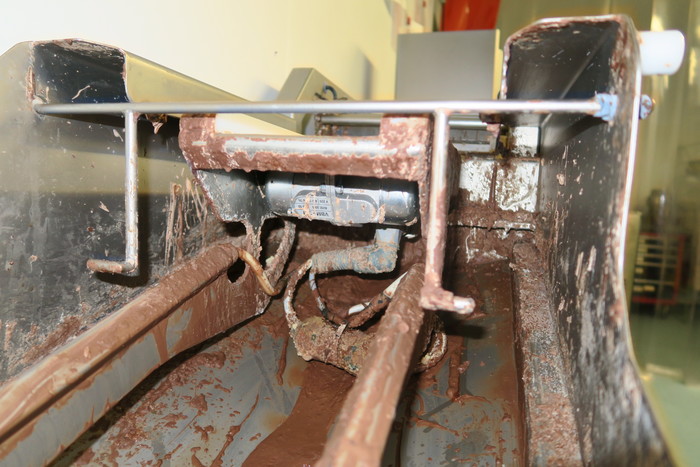 Used Hacos HML240S semi automatic moulding line