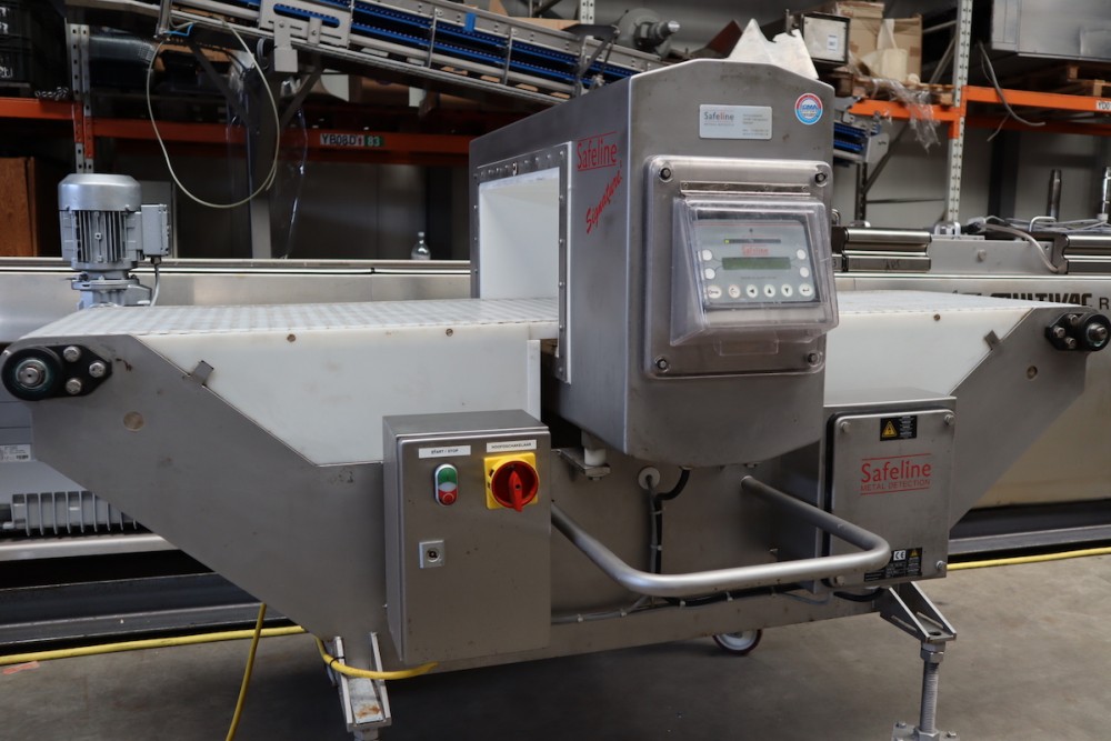 Used Safeline metal detector