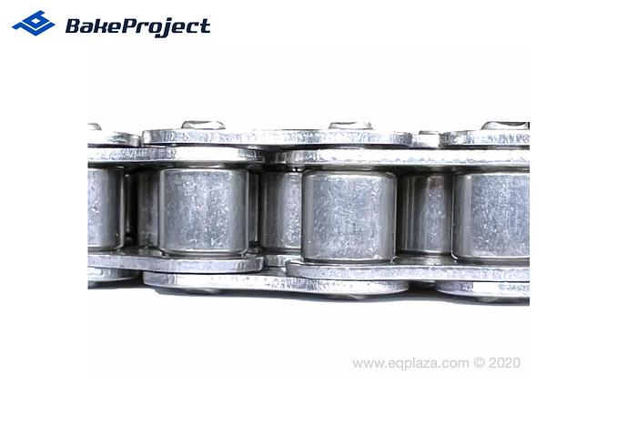 Chain of automatic loading of trolleys