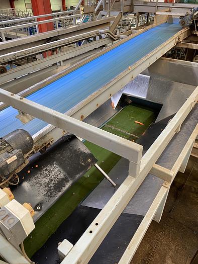 Used 5 Ton storing hopper with infeed conveyor and exit conveyor 1.6m H 3.2m W