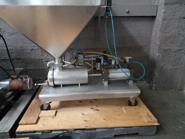 Used Filler, Piston, 1-Head, Pump Filler, S/st, Pneumatic #C740415