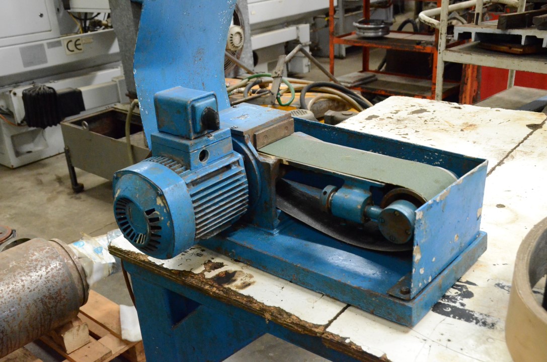 Usado Lijadora de bandas Afiladoras #71005