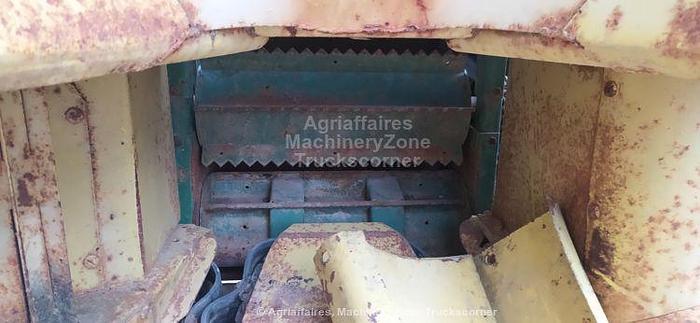 Usato Falcia trincia caricatrice john deere 3400