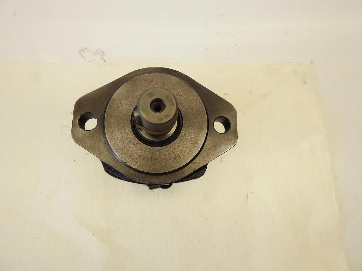 OEM EATON 629AG00556A 2000 SERIES 2K-080 1" KEYED (SAE B-B) 2 BOLT A SAE A MOUNT