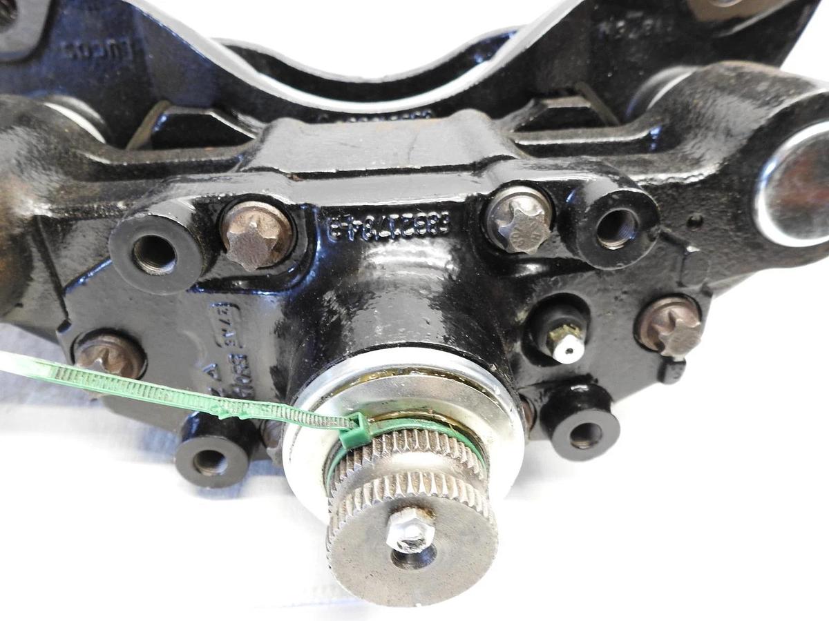 New Genuine Meritor 68321551 FPKLRG630WCX - AIR DISC CALIPER 68321784-3
