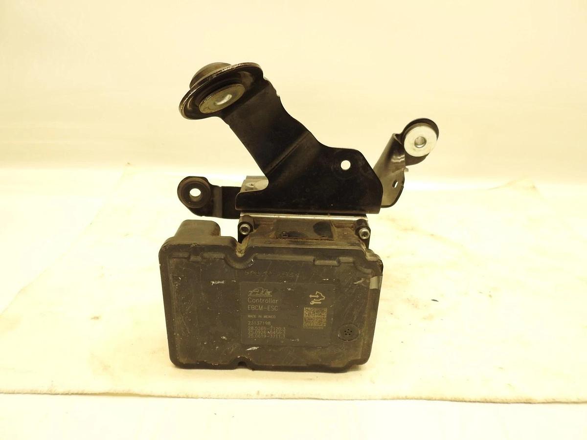 AS IS OEM 17-18 Cadillac XT5 ABS Anti-Lock Brake Pump Module Unit 84088015