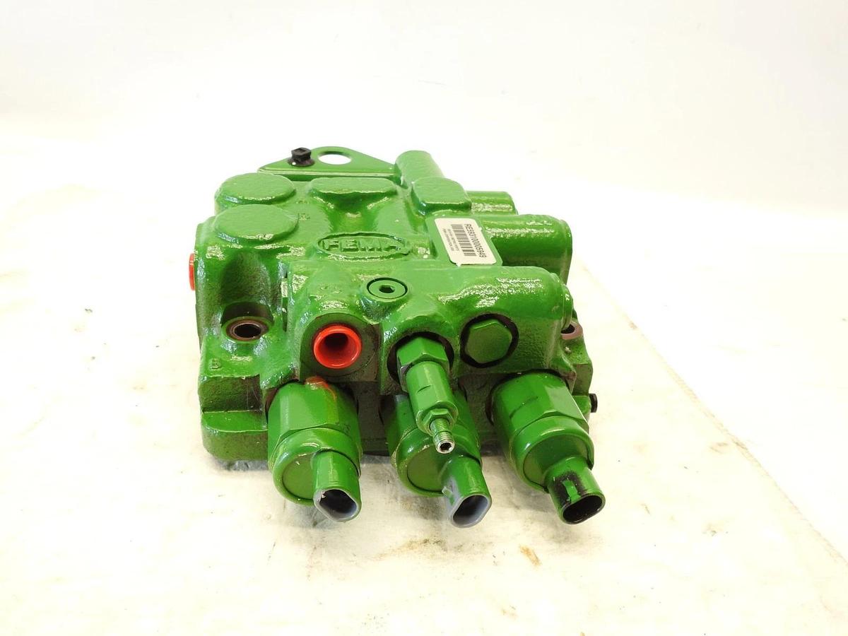 New Oem John Deere RE593100005949 03401 010324 RE244397 Steering Hydraulic Contr