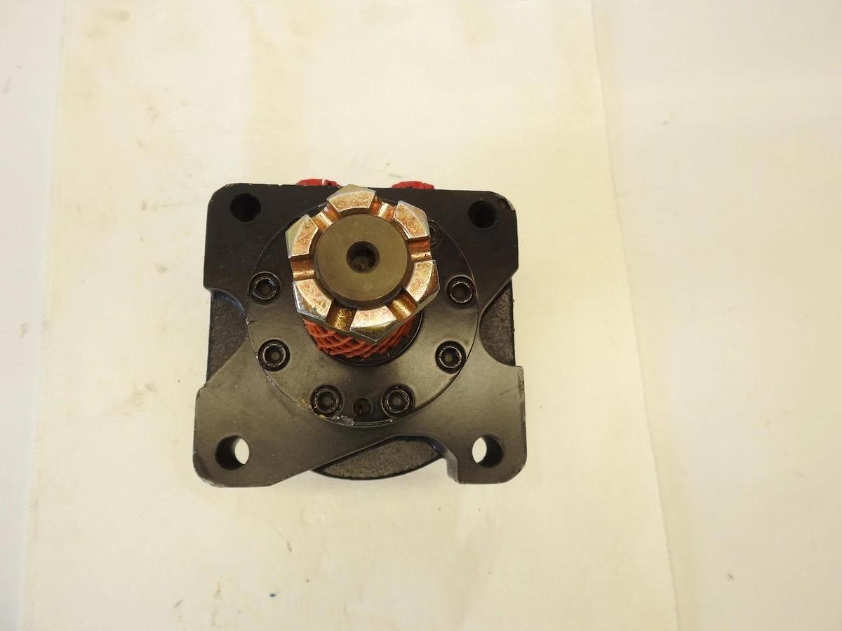 Oem Danfoss Roller Stator White RE Hydraulic Pump Drive Motor 11200659