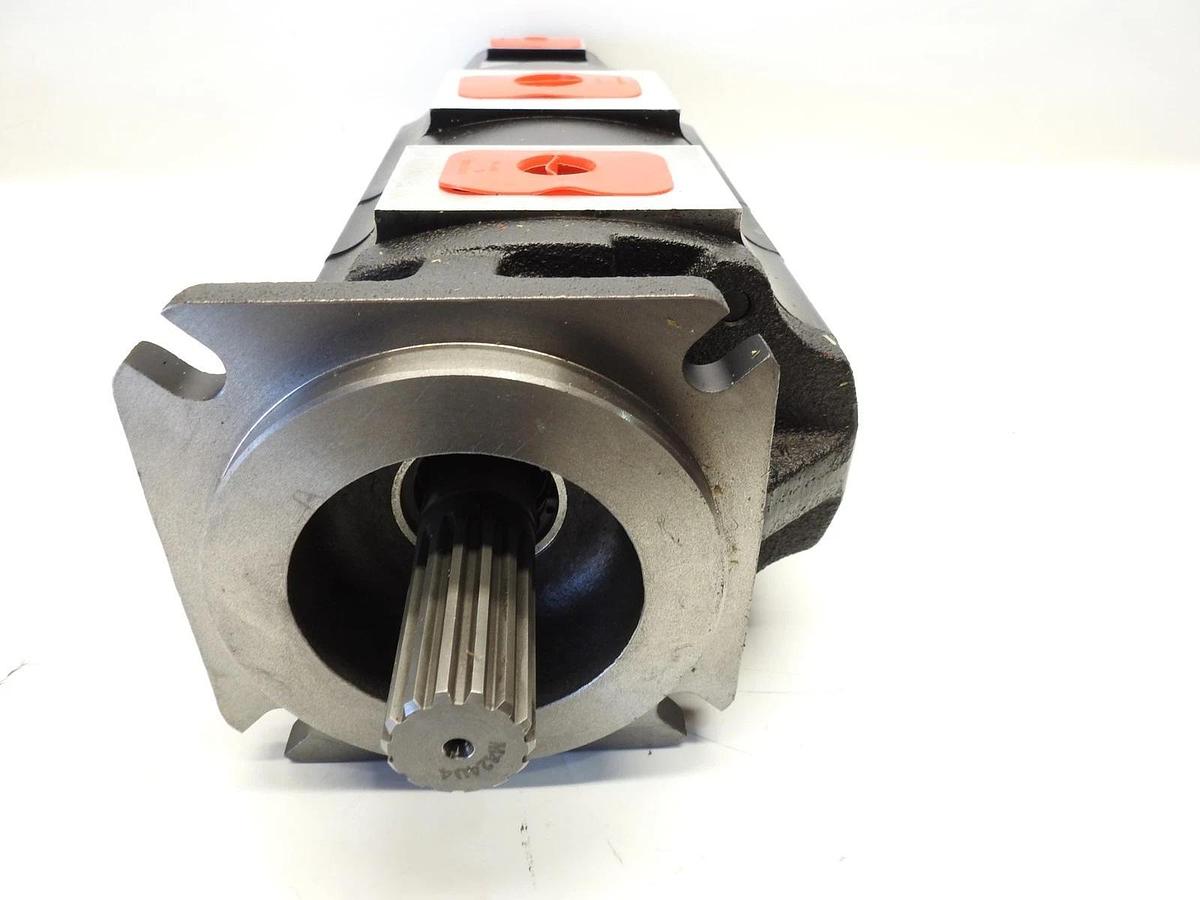 New Oem John Deere TA10134 Hydraulic Quad Pump