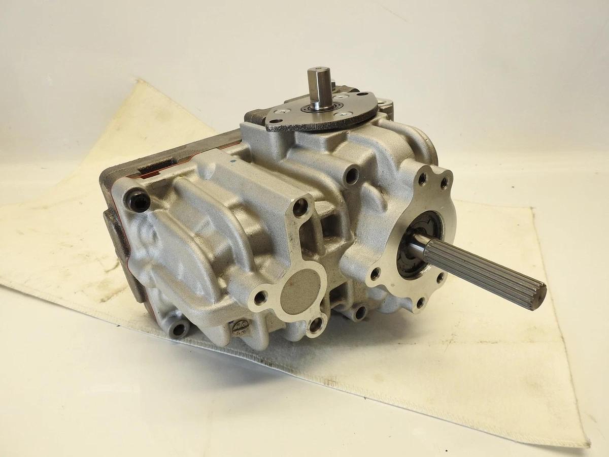 New Genuine Tuff Torq Gearbox 64B313828