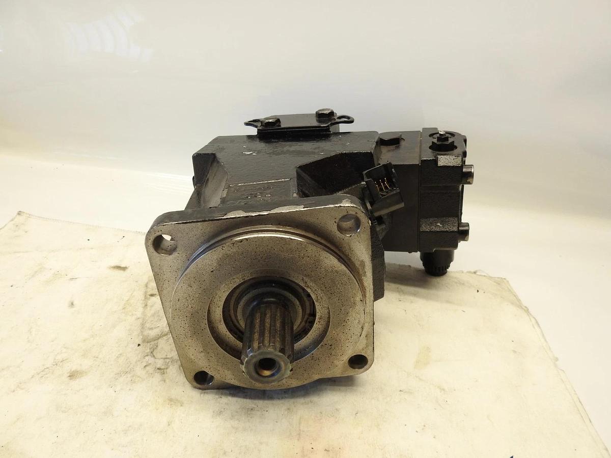 GENUINE DANFOSS H1B060 A A TAD1NB Bent Axis Variable Displacement Motor 83029678