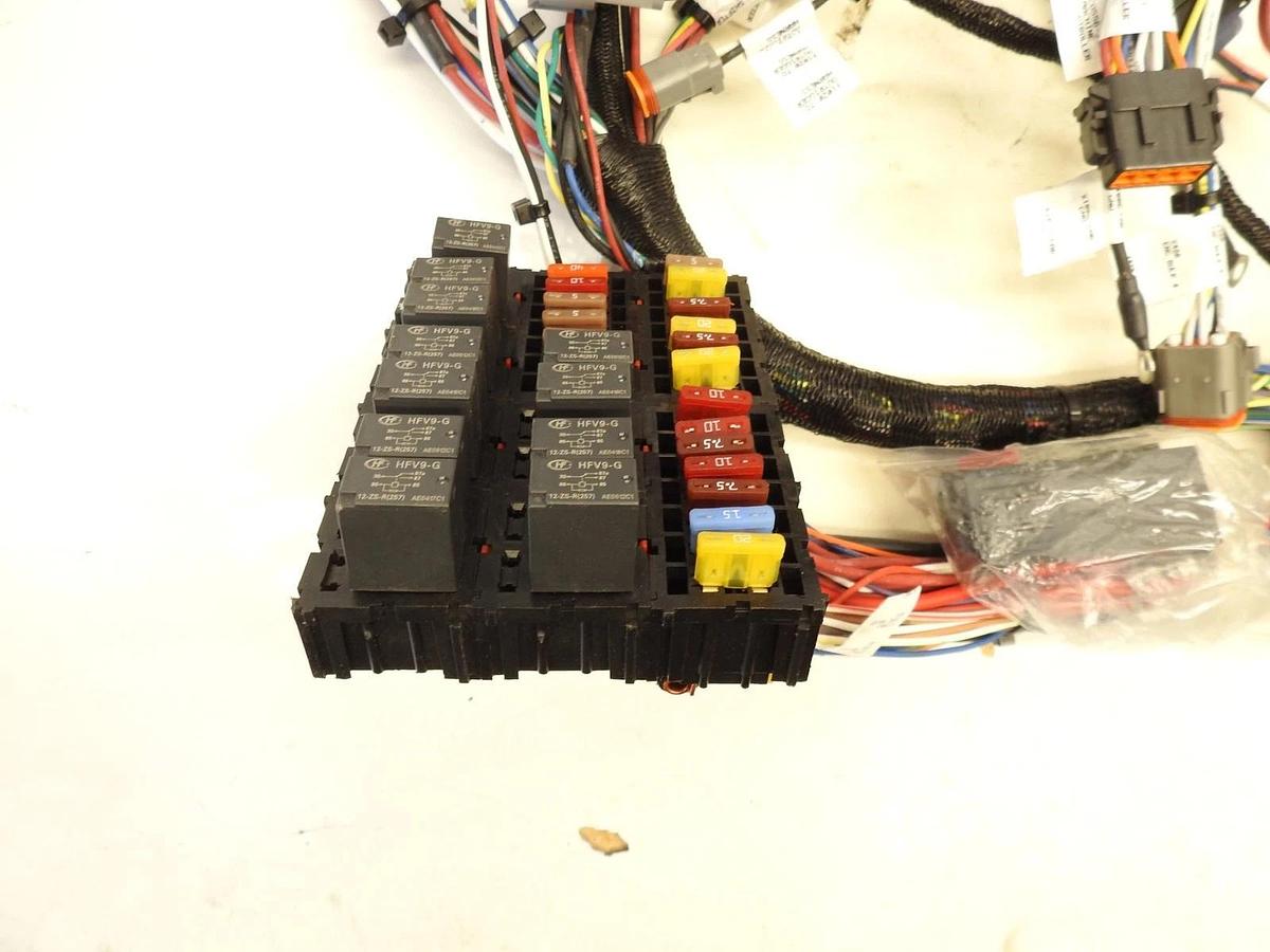 New Genuine JLG 1001299369 HARNESS,CAB POWER DISTRIBUTION
