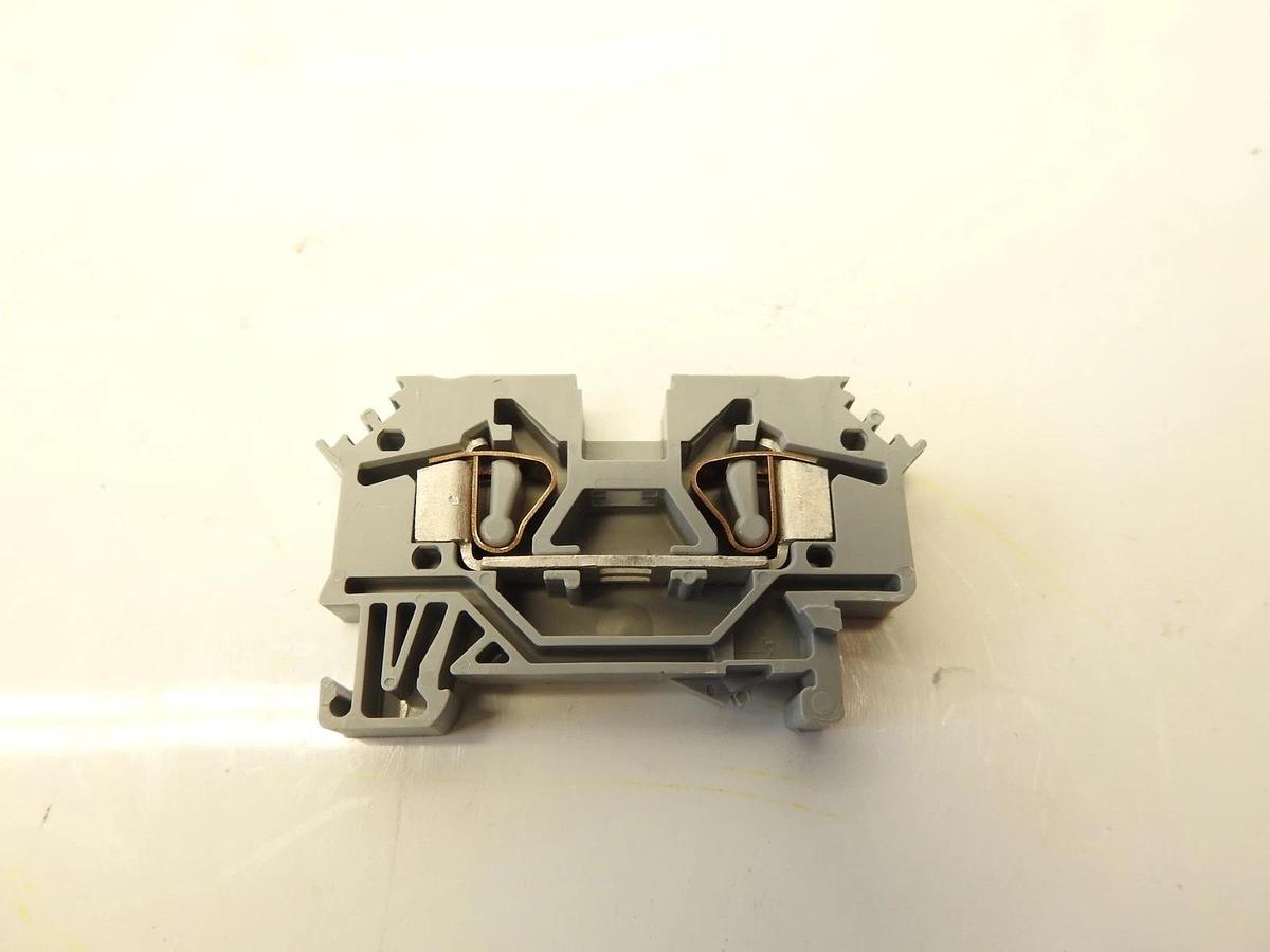 Lot of 100 Wago 284 IEC 60947-7-1 Terminal Blocks DIN Rail Mount, AWG 24-8