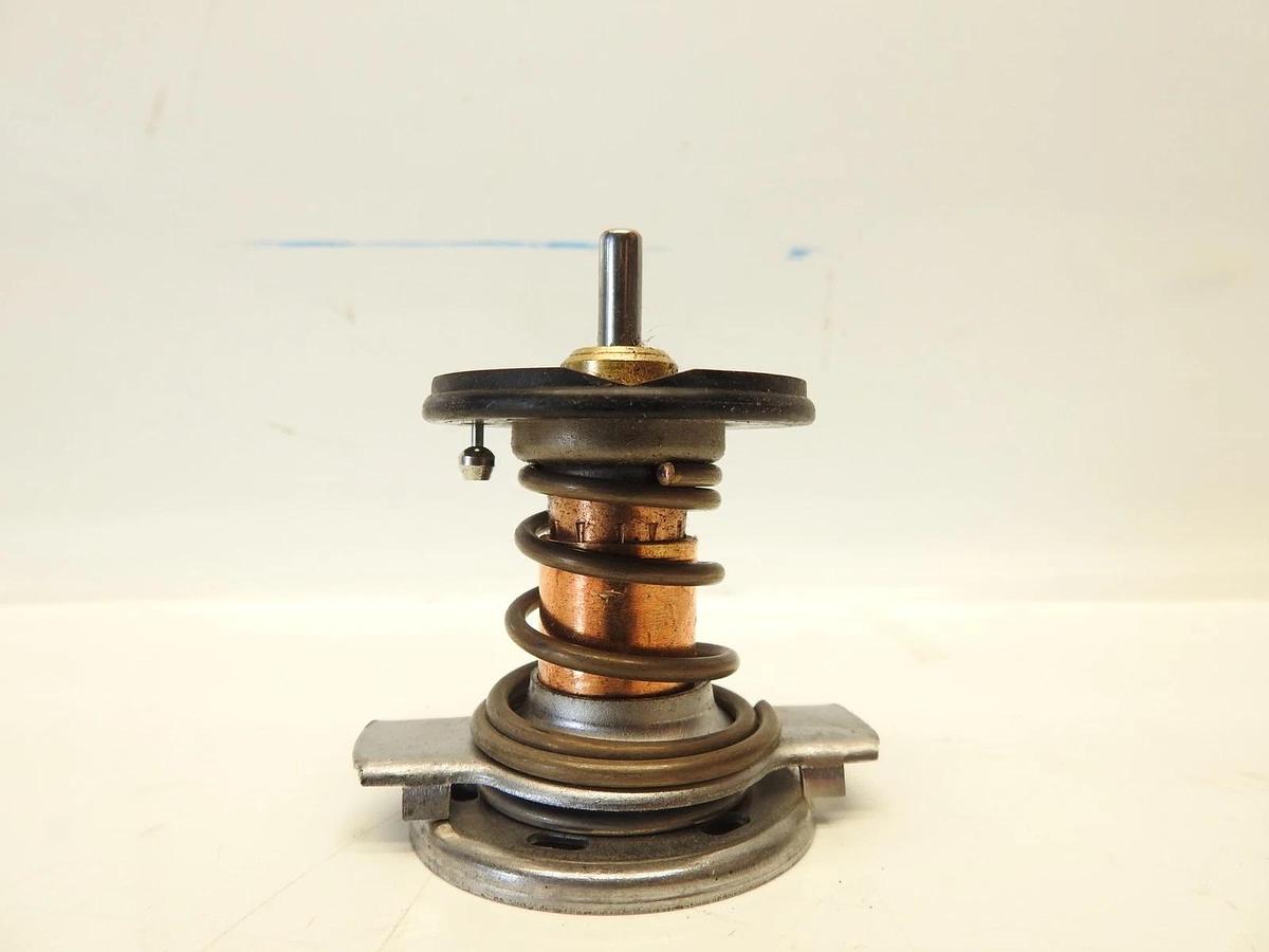 New Single Coolant Thermostat for Ford 08-10 6.4L Powerstroke