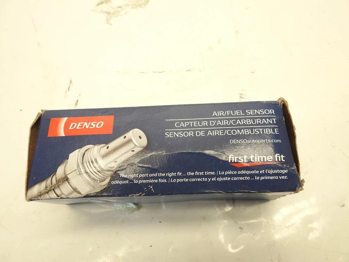 DENSO 234-9135 Air-Fuel Ratio Sensor 4 Wire Direct Fit Heated Wire Length: 18.23