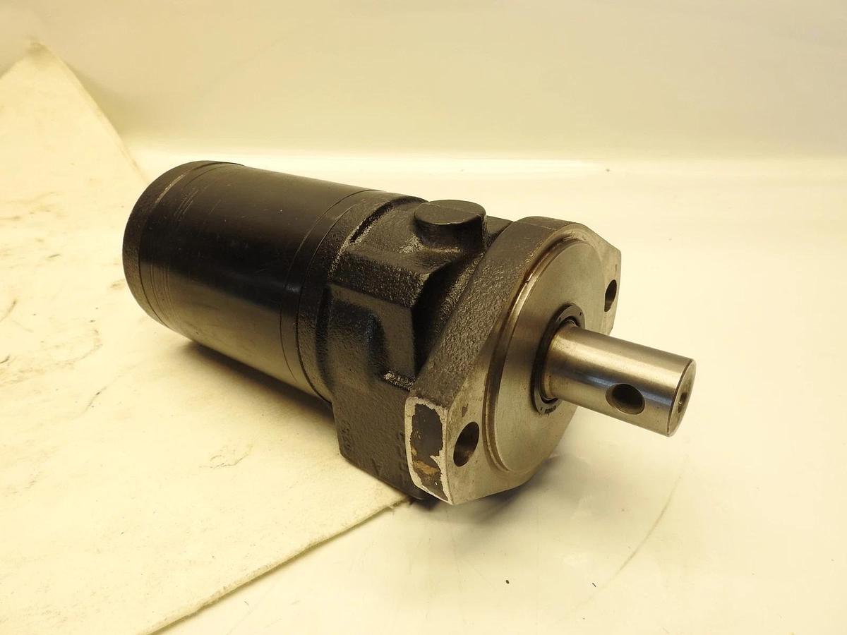 NEW OEM PARKER TE0365AS090AAAA HYDRAULIC MOTOR