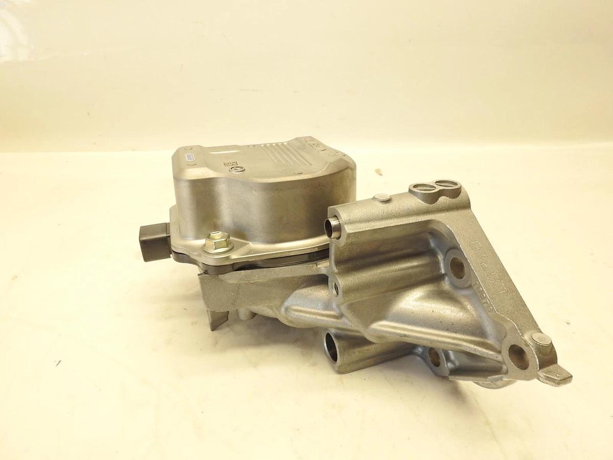NEW GENUINE TOYOTA WATER PUMP & HOUSING W/GASKET 2.5L CAMRY RAV4 SIENNA OEM