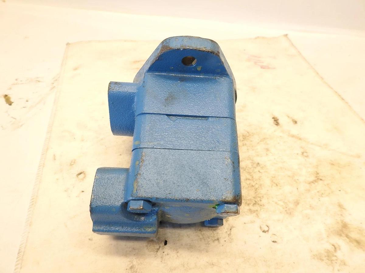 New Genuine Metaris V10-1P7P-38C20 Hydraulic Vane Pump