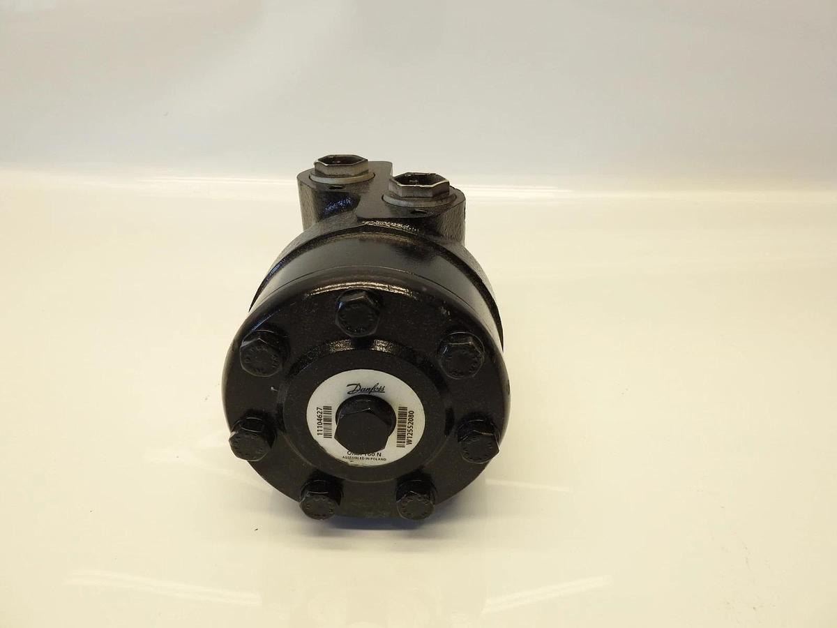 New Oem New Holland / Danfoss OMR 160 N Hydraulic Motor Part # 84273192 / 110648