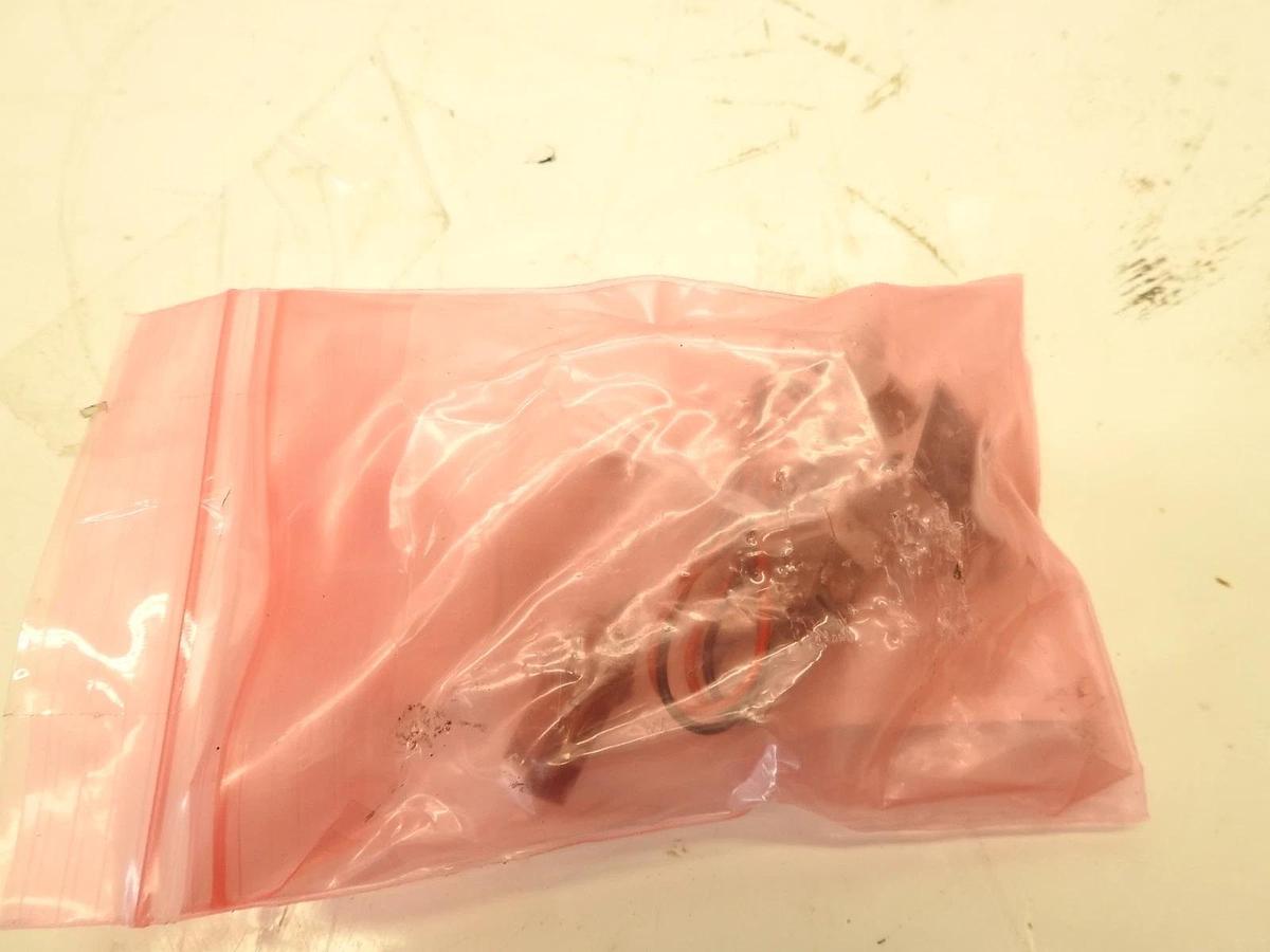 New Genuine AMAT APPLIED MATERIALS 3870-07696 Valve